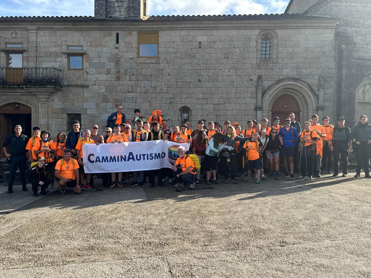 CamminAutismo, prima tappa verso Santiago: grande energia e gruppo compatto nonostante la pioggia