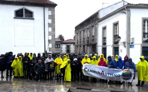 CamminAutismo, quinta tappa sotto la pioggia ma lo spirito del gruppo resta alto