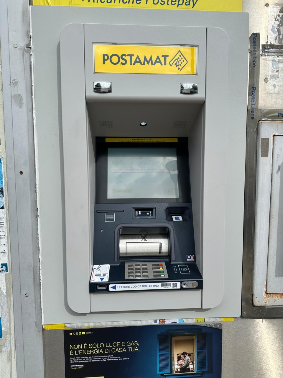 A Settimo Torinese uno dei primi Postamat Cash-In del Piemonte: consente anche il versamento di contanti