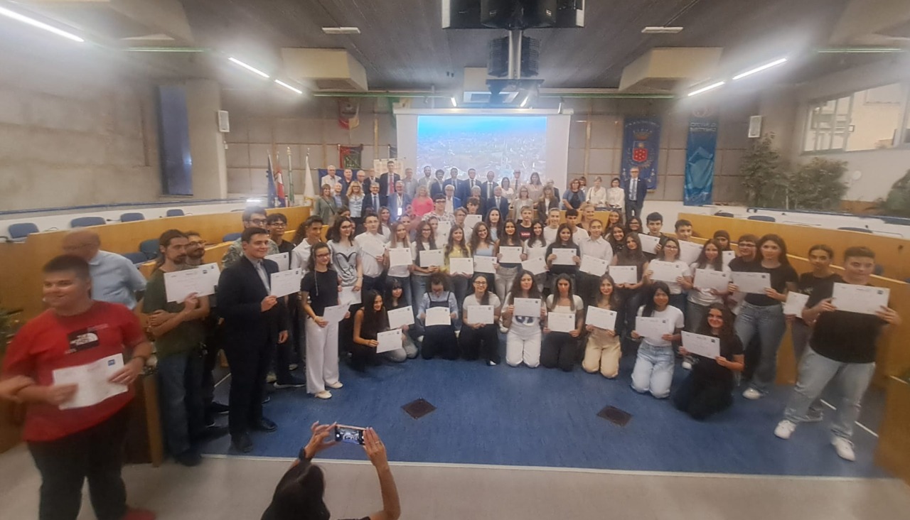 Settimo, oltre 60 studenti premiati con le borse di studio del Rotary