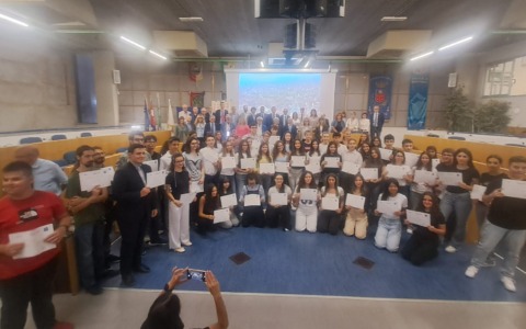 Settimo, oltre 60 studenti premiati con le borse di studio del Rotary