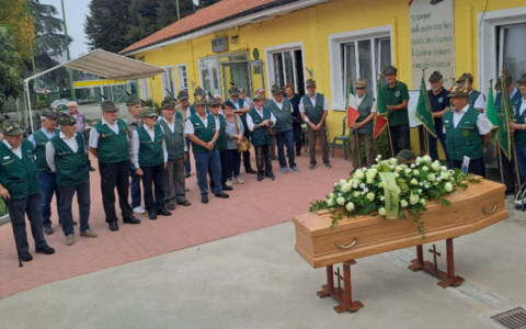 L’addio delle Penne nere settimesi ad Alessio Castagno