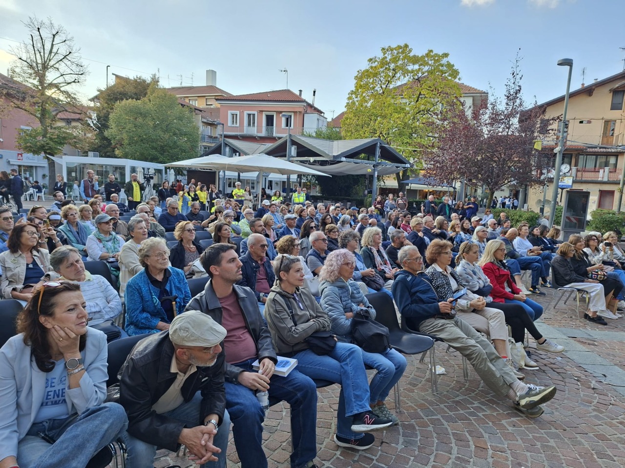 Festival della Scienza: stamattina Giulia Innocenzi. Filippo Tortu e Tozzi riempiono la piazza della Libertà