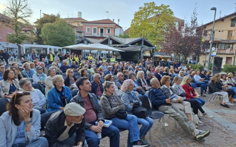 Festival della Scienza: stamattina Giulia Innocenzi. Filippo Tortu e Tozzi riempiono la piazza della Libertà