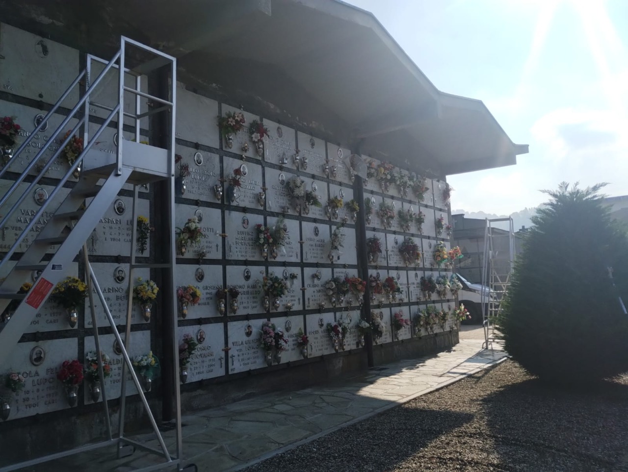 Gassino, conclusi i lavori al cimitero: riaperto il campo C