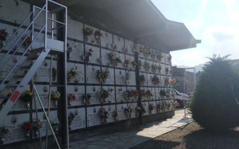 Gassino, conclusi i lavori al cimitero: riaperto il campo C